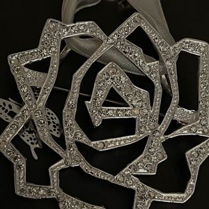 COPY - Rose Swarovski crystal earring & necklace set